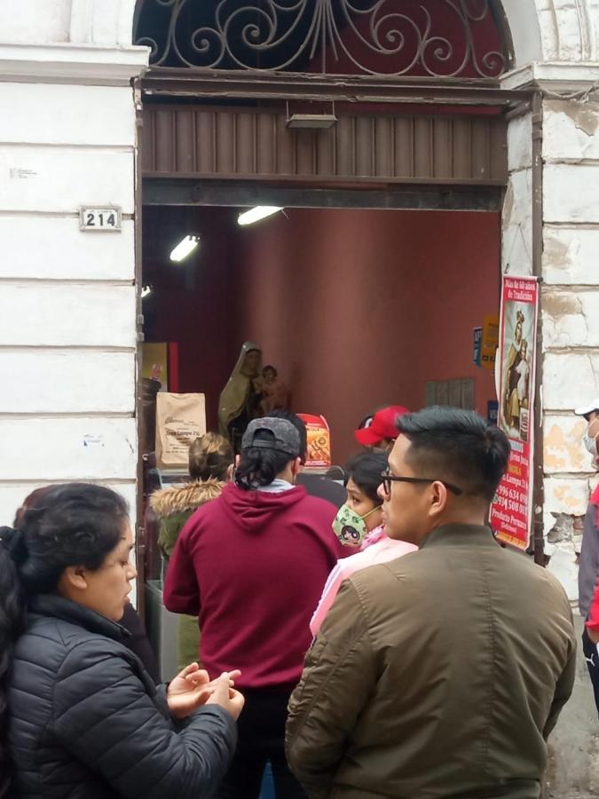 Main Square Apartment Lima Luaran gambar