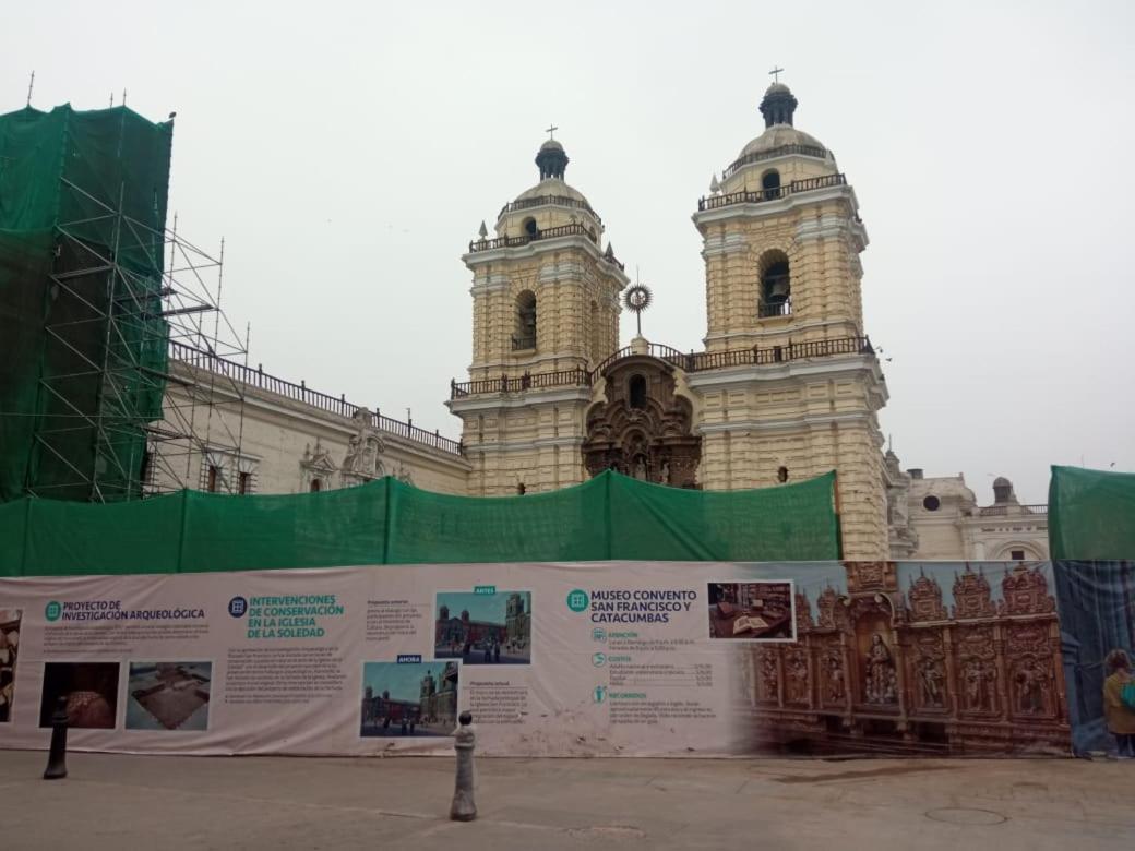 Main Square Apartment Lima Luaran gambar