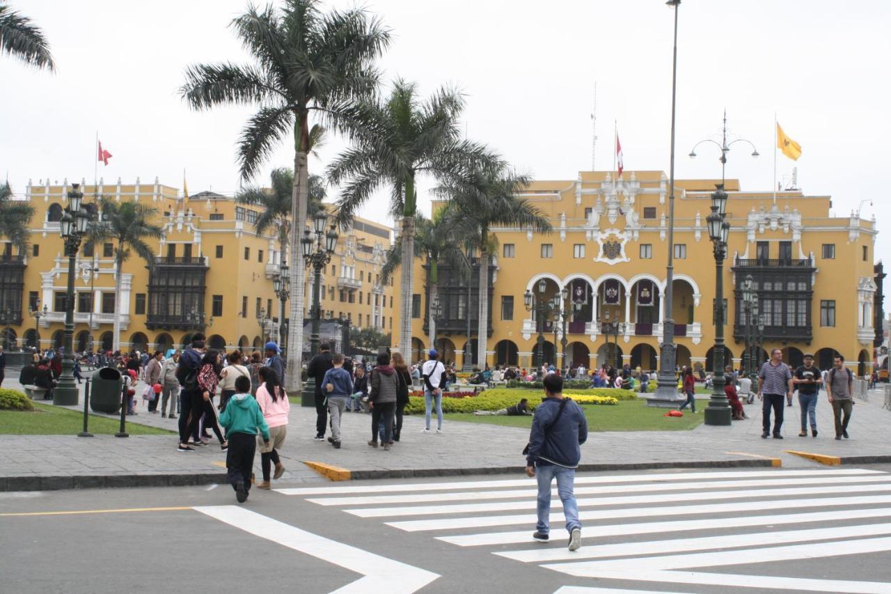 Main Square Apartment Lima Luaran gambar