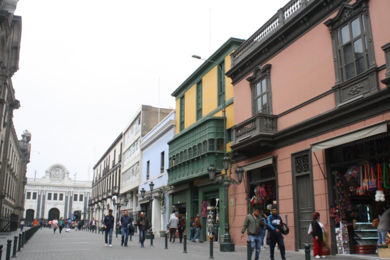 Main Square Apartment Lima Luaran gambar